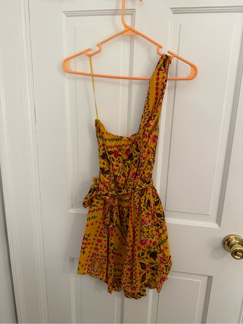 Olivaceous Mustard Yellow One-Shoulder Floral Tie-Waist Romper